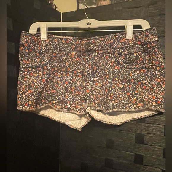 Stanley Pants - Stanley Women's Floral Jean Shorts - Multicolor